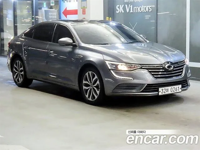 Renault SM6 2016