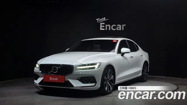 Volvo S60 2023