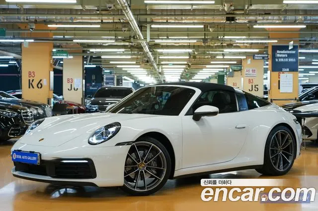Porsche 911 2021
