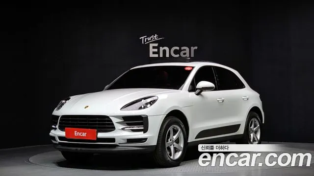 Porsche Macan 2021