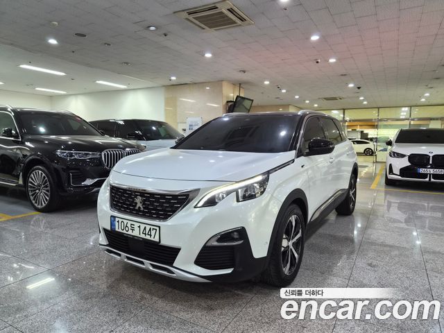Peugeot 5008 2021