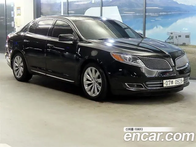 Lincoln MKS 2015
