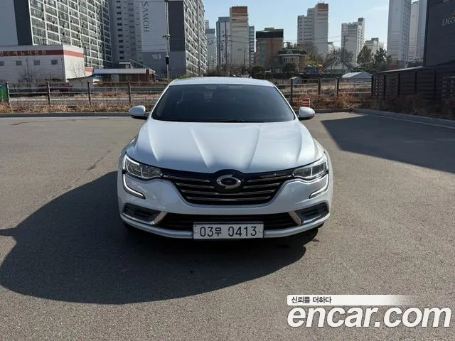 Renault SM6 2016
