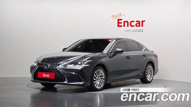 Lexus ES 2022
