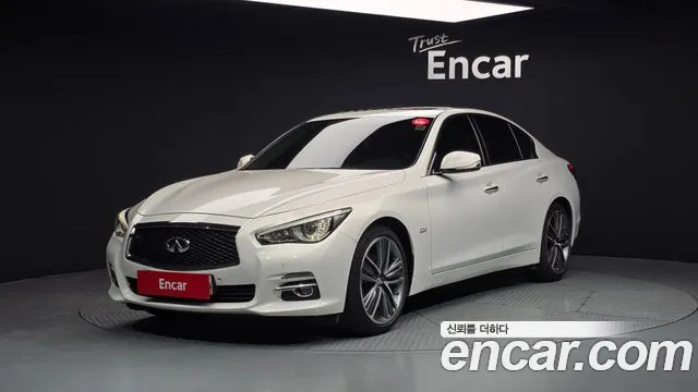Infiniti Q50 2015