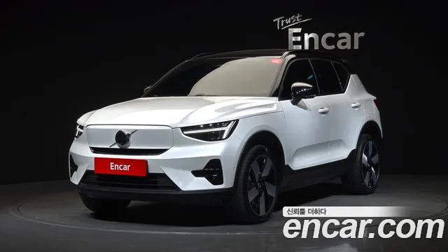 Volvo XC40 2024