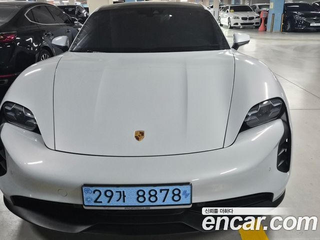 Porsche Taycan 2024