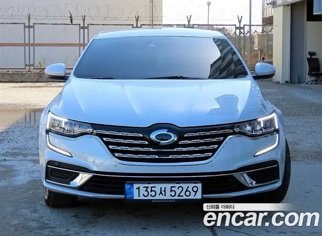 Renault SM6 2022