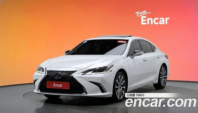 Lexus ES 2019