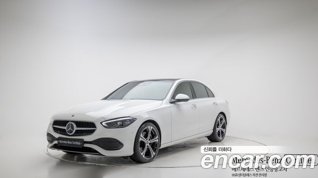 Mercedes-Benz C-Class 2024