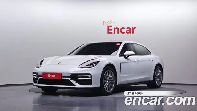 Porsche Panamera 2022
