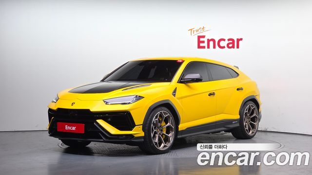 Lamborghini Urus 2024