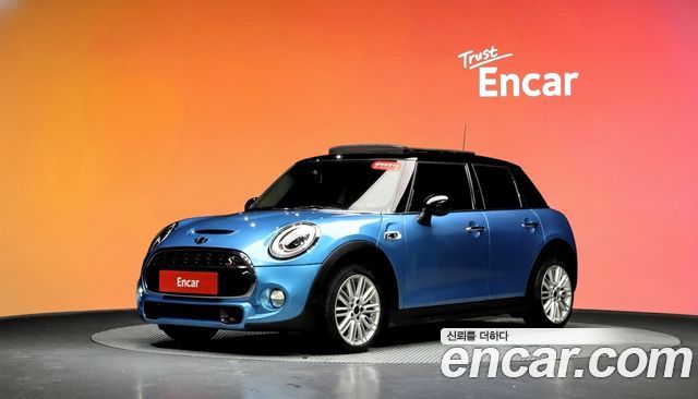 MINI Cooper 2015