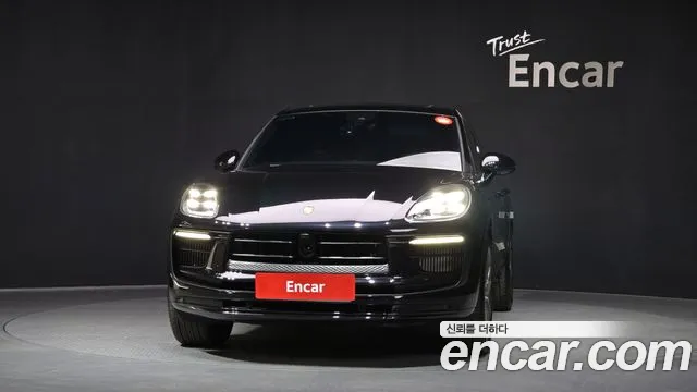 Porsche Macan 2023