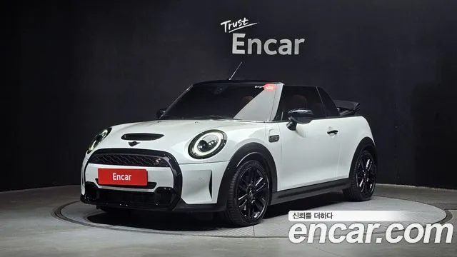 MINI Cooper Convertible 2024