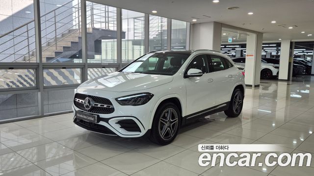 Mercedes-Benz GLA-Class 2025