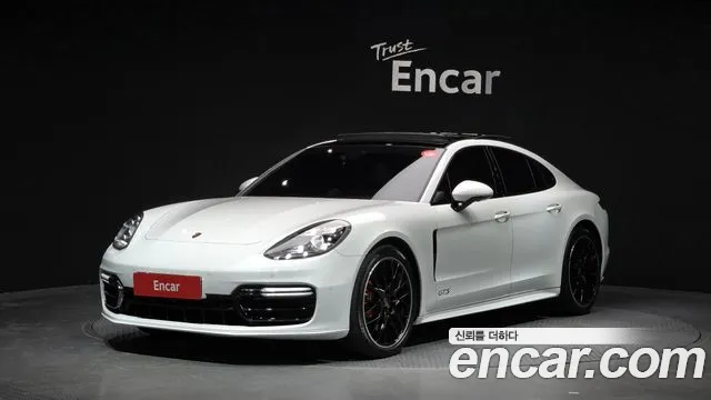 Porsche Panamera 2020