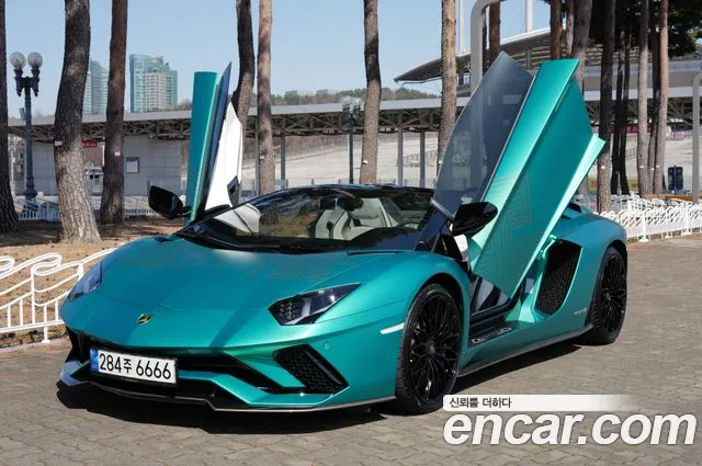 Lamborghini Aventador 2021