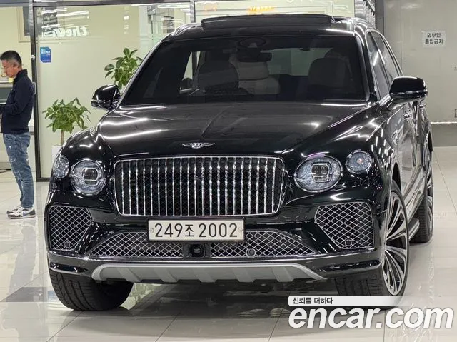 Bentley Bentayga 2024