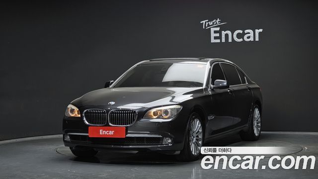 BMW 7-Series 2011