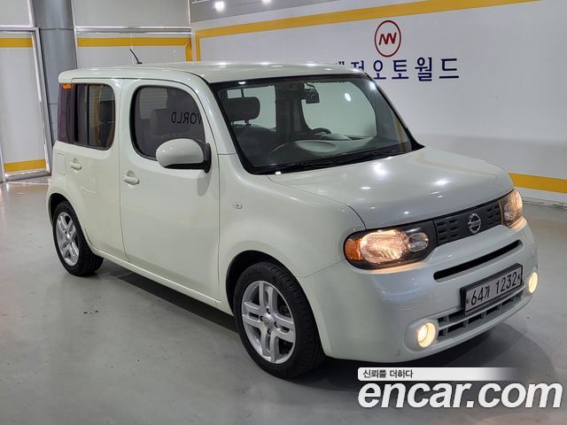 Nissan Cube 2011