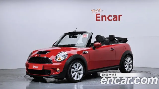 MINI Cooper Convertible 2011