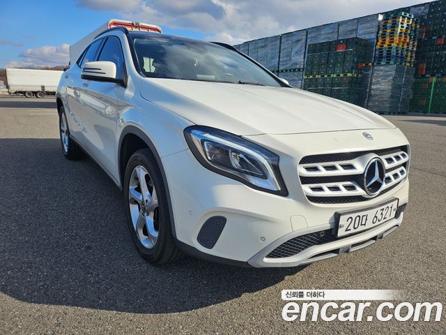 Mercedes-Benz GLA-Class 2017