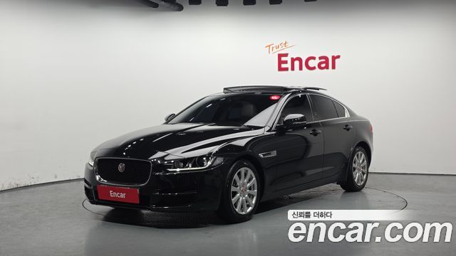Jaguar XE 2018