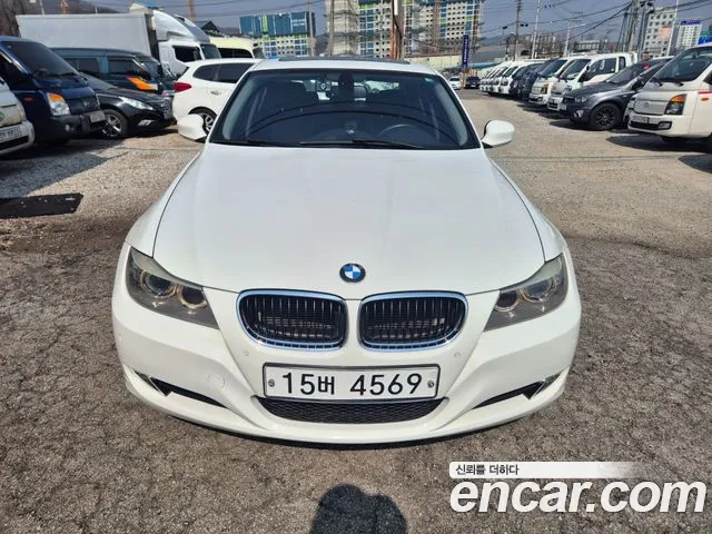 BMW 3-Series 2011