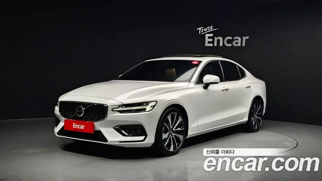 Volvo S60 2024