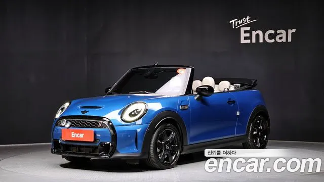 MINI Cooper Convertible 2023