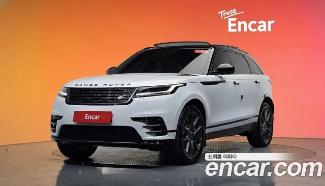 Land Rover Range Rover Velar 2025