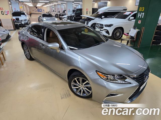 Lexus ES 2018