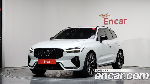 Volvo XC60 2025