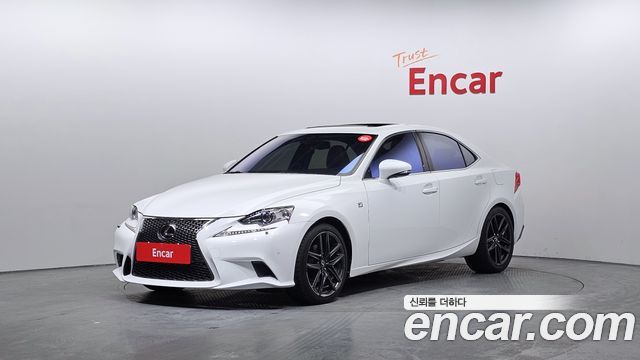 Lexus IS 2013