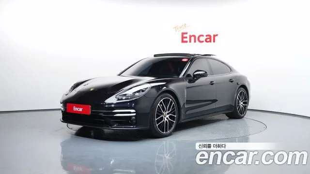 Porsche Panamera 2023
