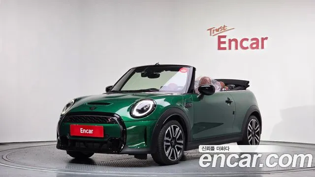 MINI Cooper Convertible 2024