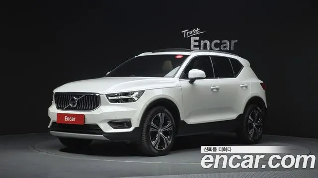 Volvo XC40 2022