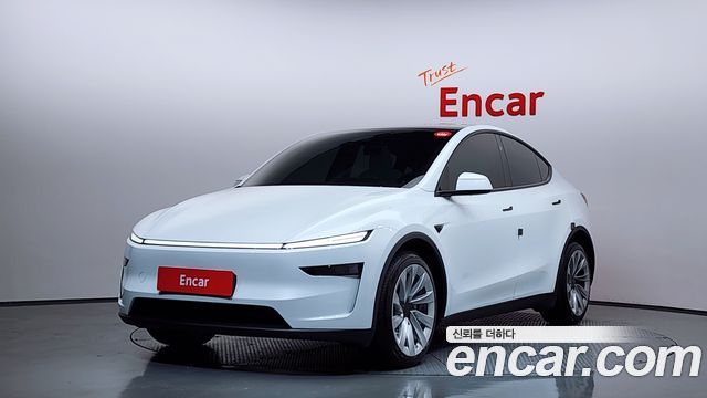 Tesla Model Y 2025