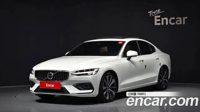 Volvo S60 2024