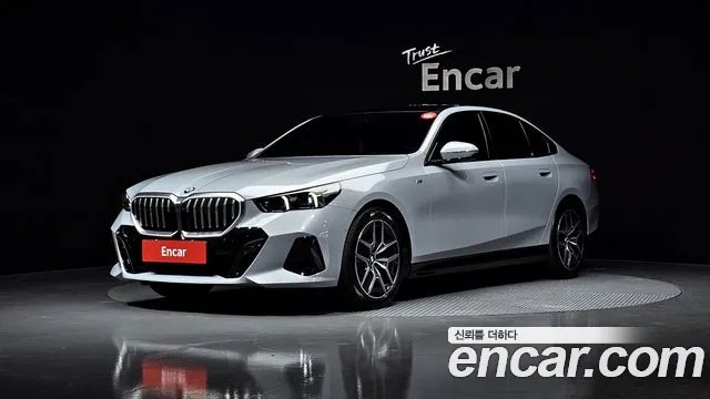 BMW 5-Series 2025