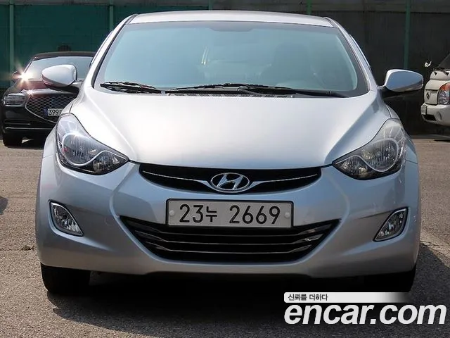 Hyundai Avante 2012