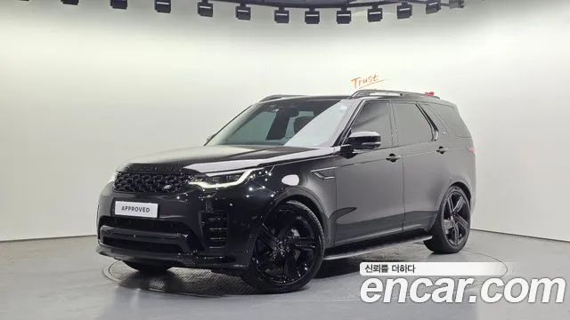 Land Rover Discovery 2024