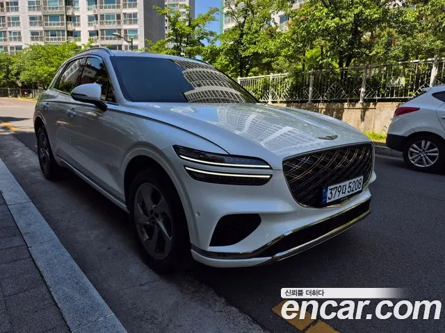 Genesis GV70 2025