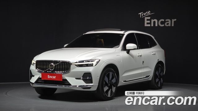 Volvo XC60 2025