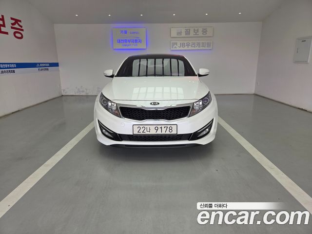 Kia K5 2011