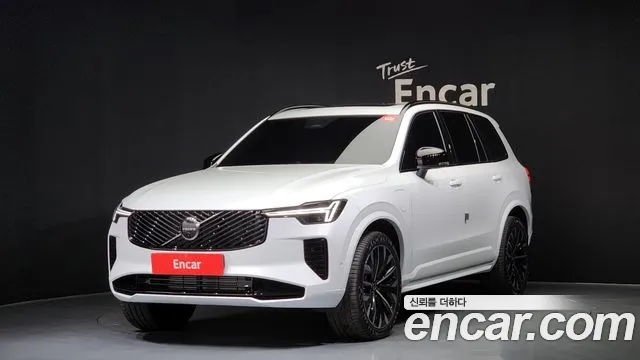 Volvo XC90 2025