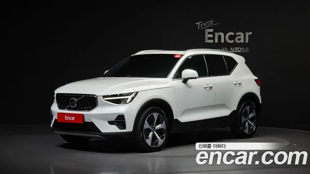 Volvo XC40 2023