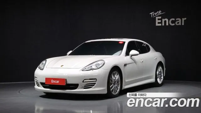 Porsche Panamera 2012