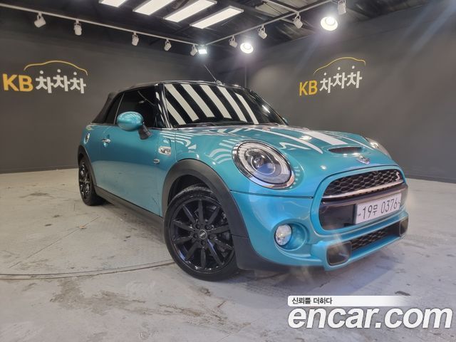 MINI Cooper Convertible 2016
